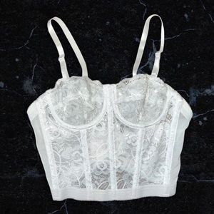 White lace corset w mesh siding